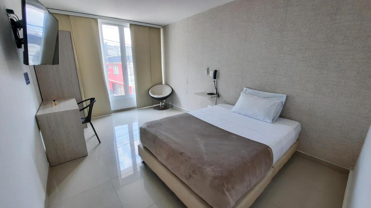 Bayit Tov Circunvalar Hotel Pereira Exterior photo